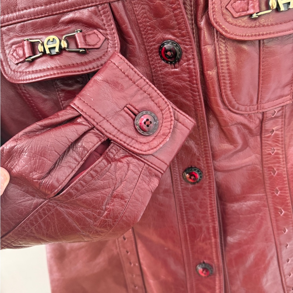Vintage Etienne Aigner Women's Leather Jacket - Picture 10 of 10